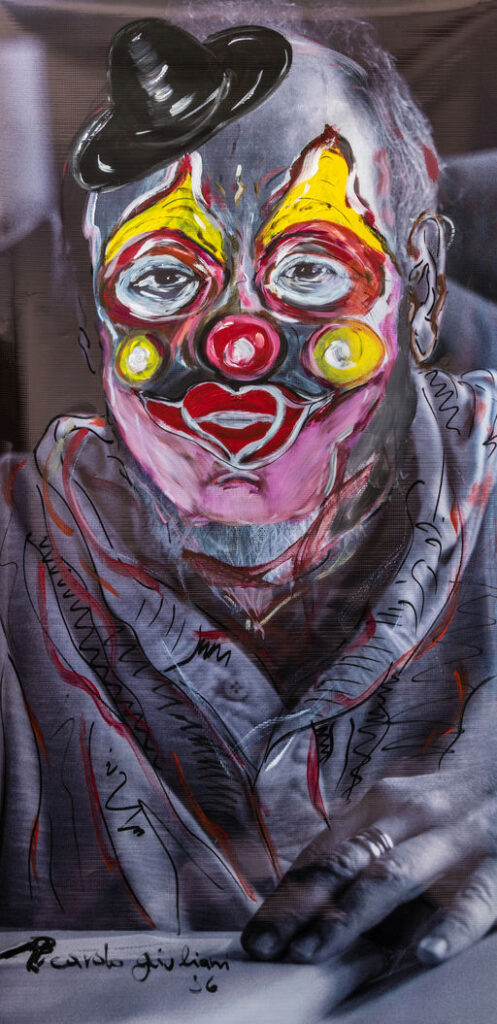 sem título, 2016 Série Palhaçando acrílica, caneta posca sobre fotografia impressa em canvas 140 x 39 cm